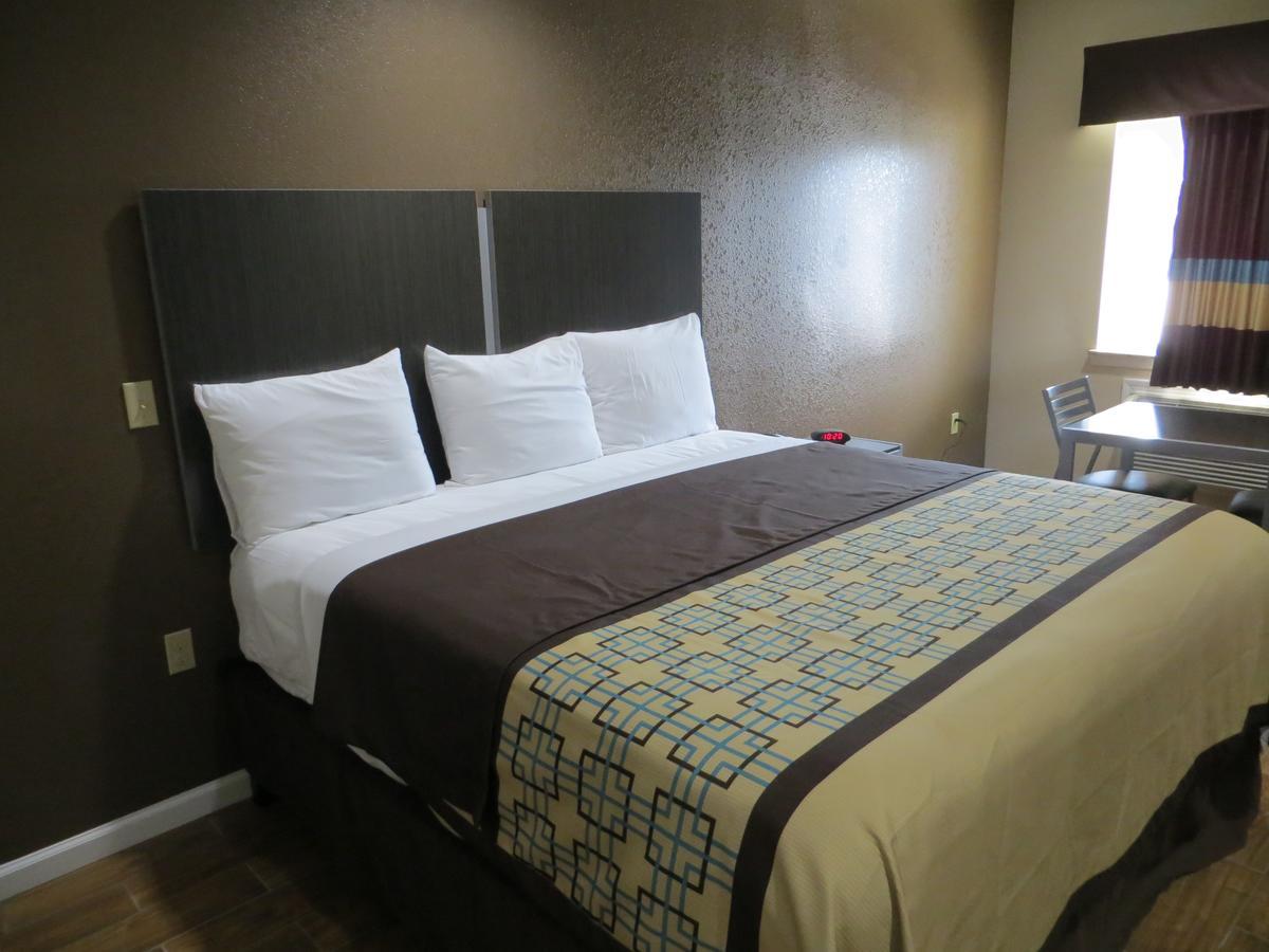 Scottish Inn & Suites Baytown Exterior foto